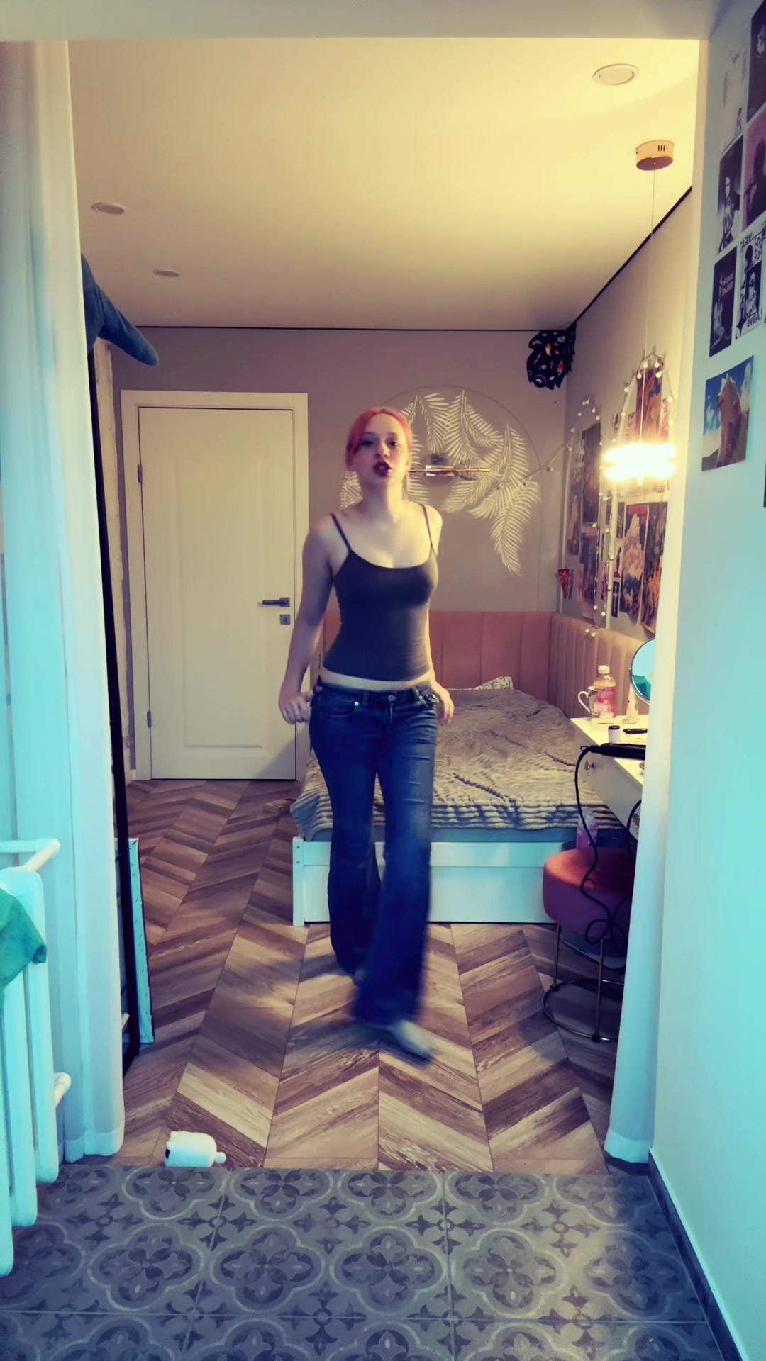 @xeniafr4
