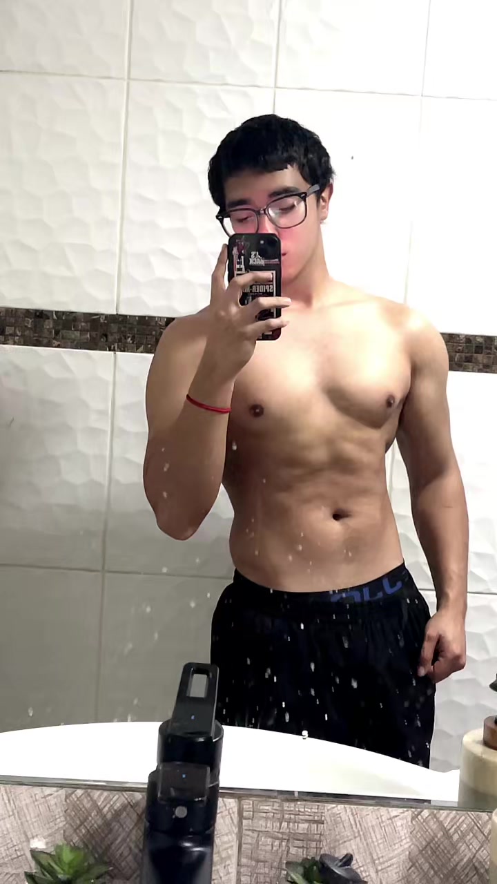 @𝑻𝒉𝒐𝒎𝒊🕷️