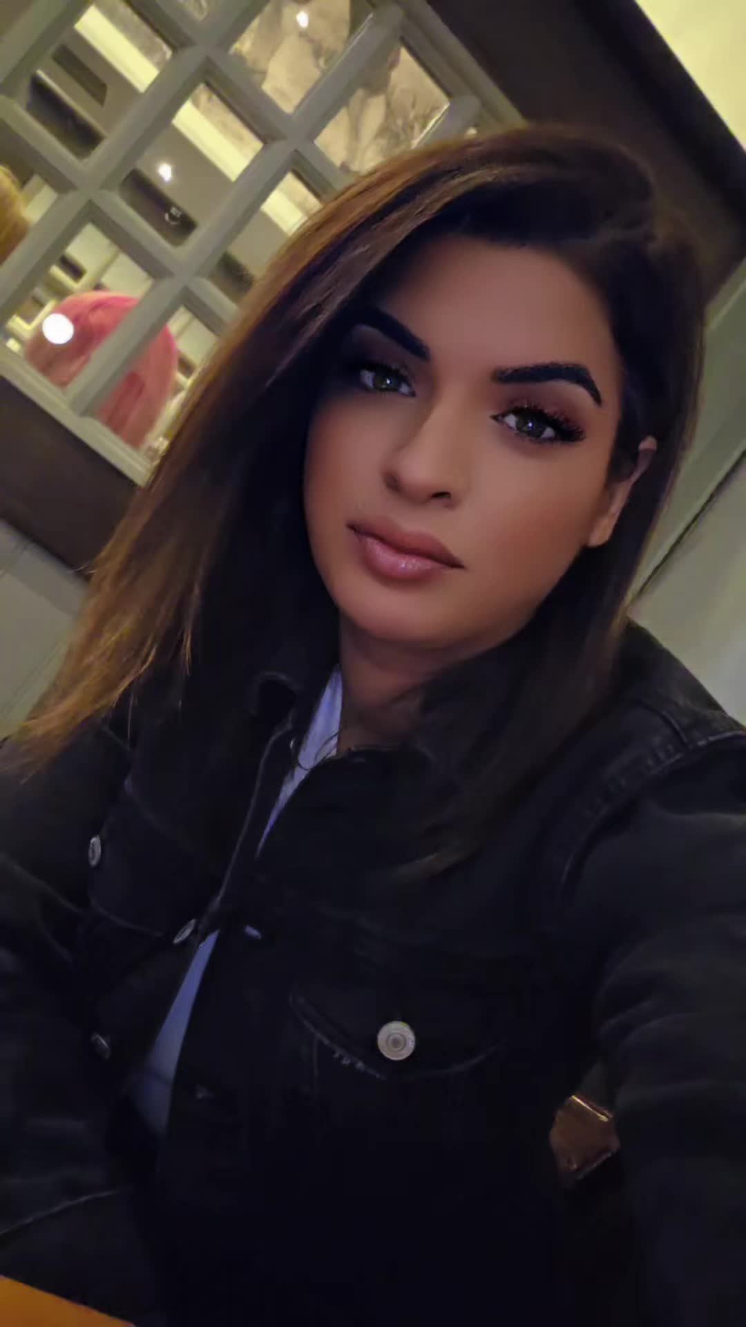 @morenaaa