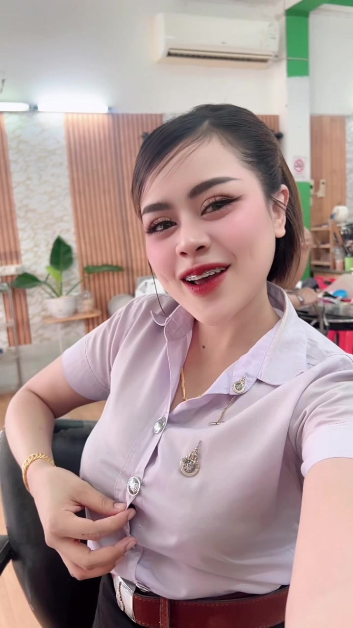 @ปัดที่ผมสั้นๆอ่ะ