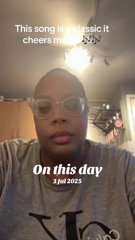 @MrsFranceskamara77