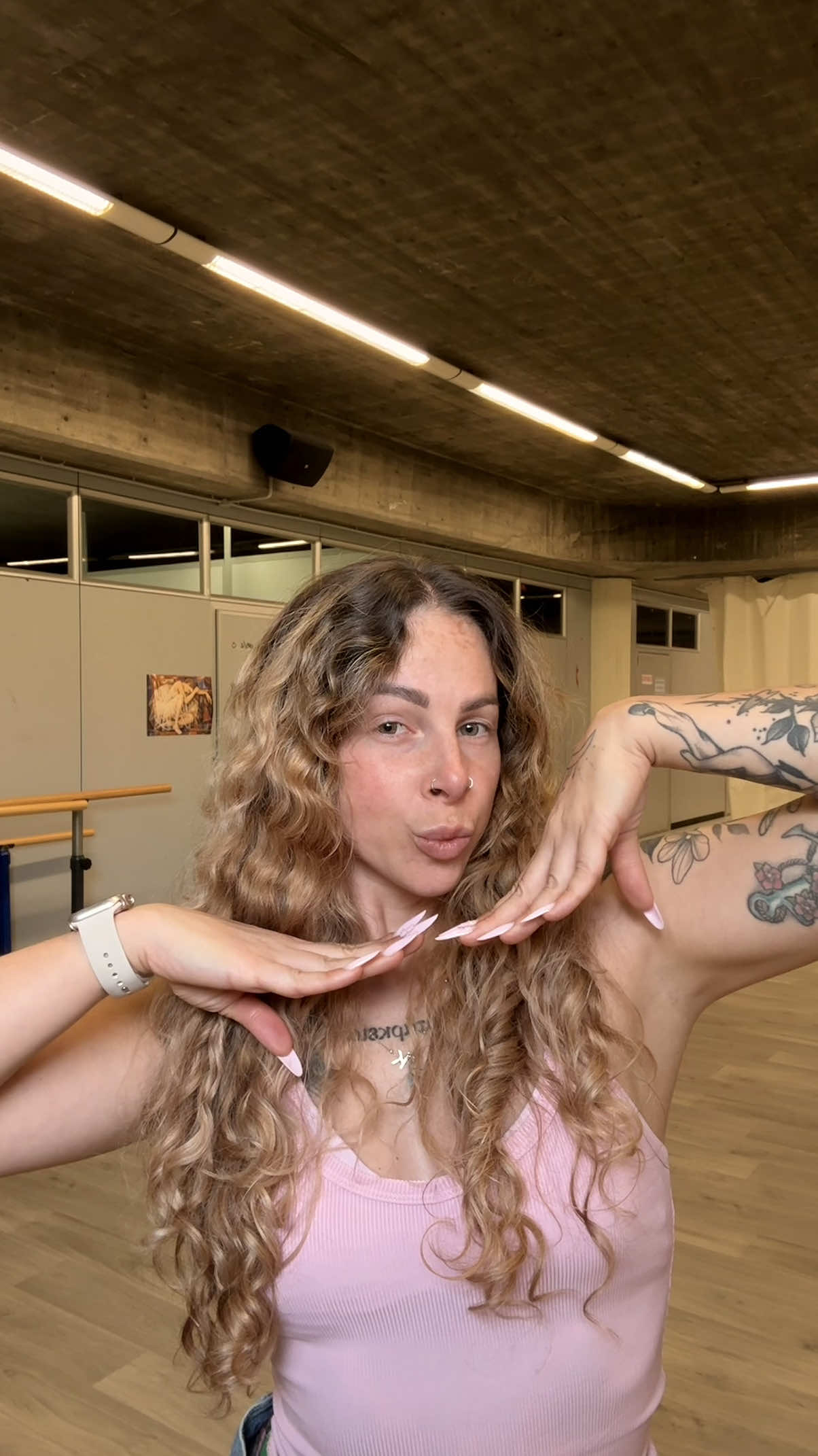 @kyky• dance teacher