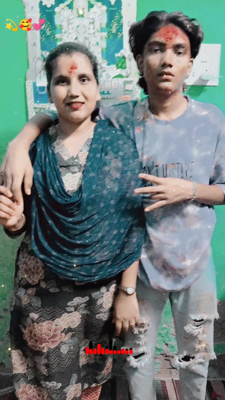 @Divya 🫰🫶