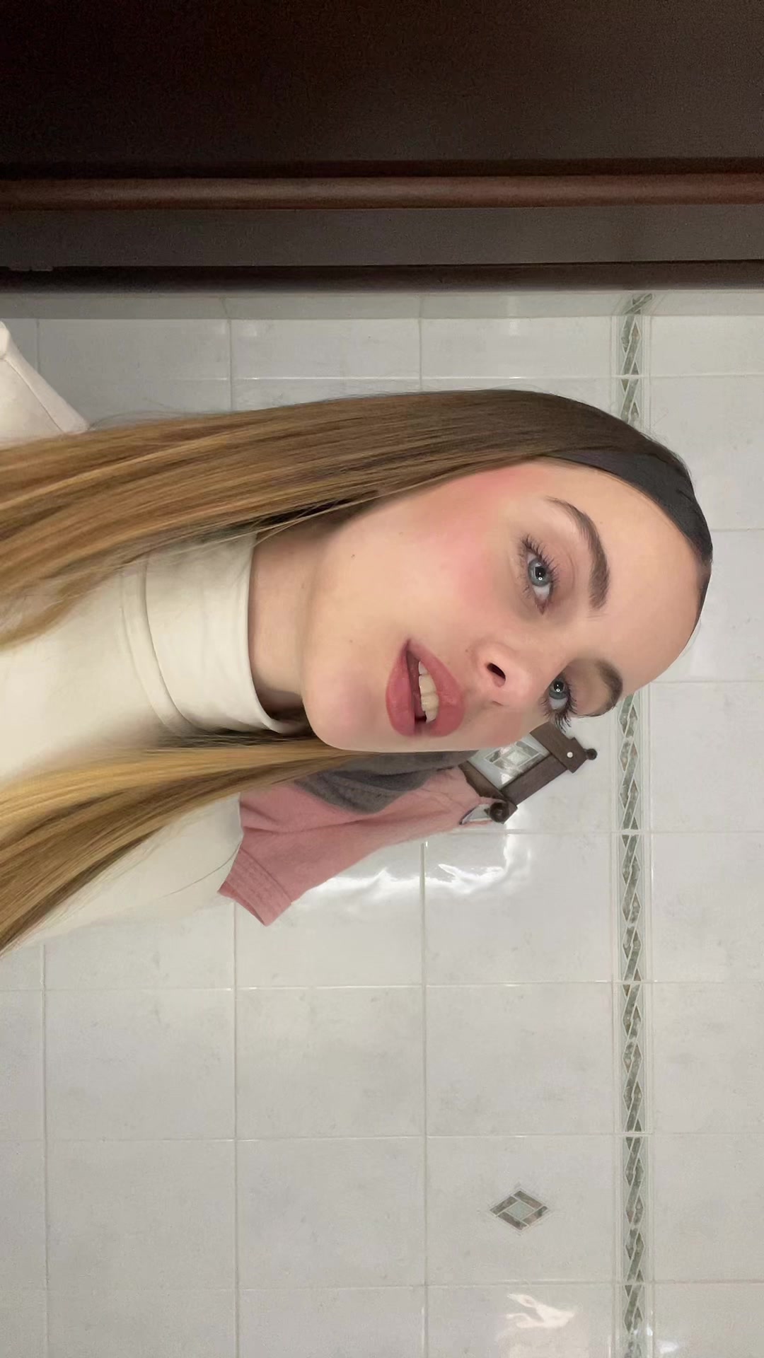 @de