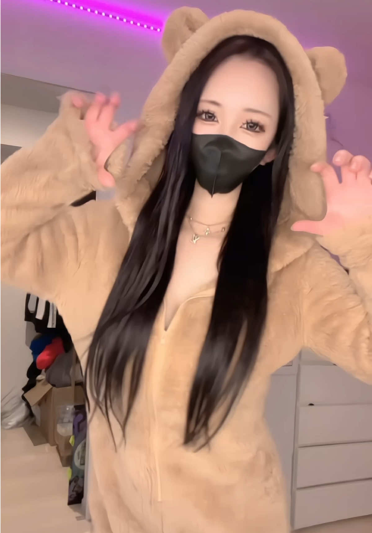 @🎭𝑯𝒊𝒏𝒂🐣🐱