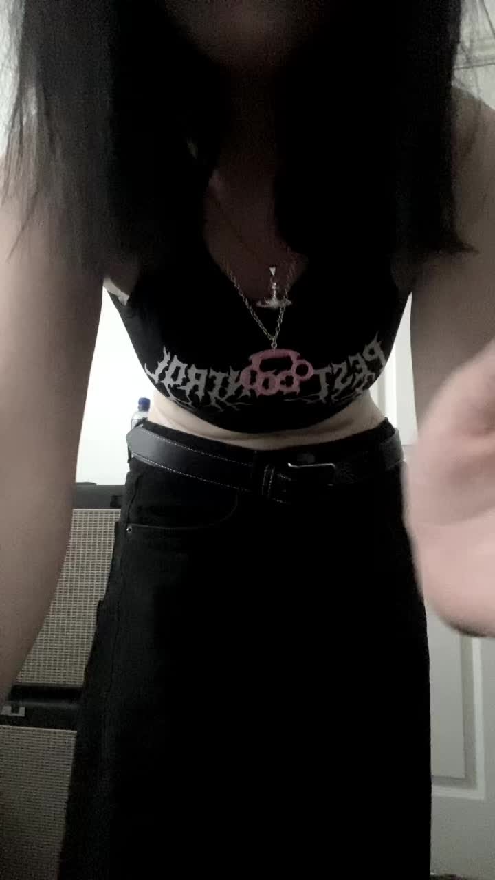 @<3