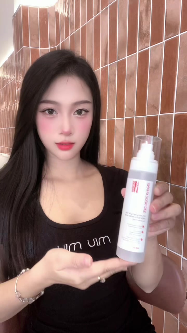 @Phượng th&iacute;ch ngắm m&acirc;y