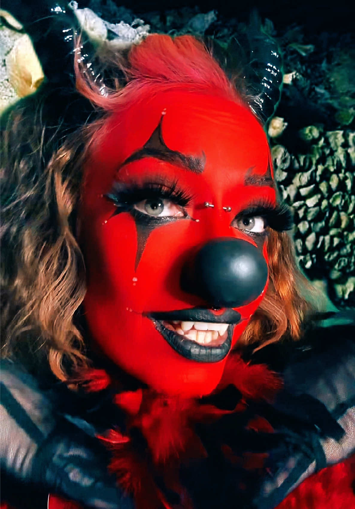 @leeloutheclown