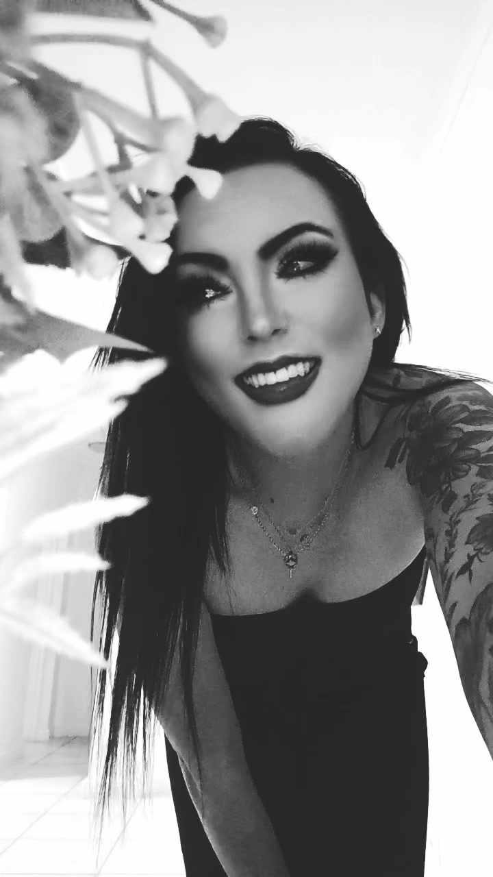 @🖤Blommie🖤