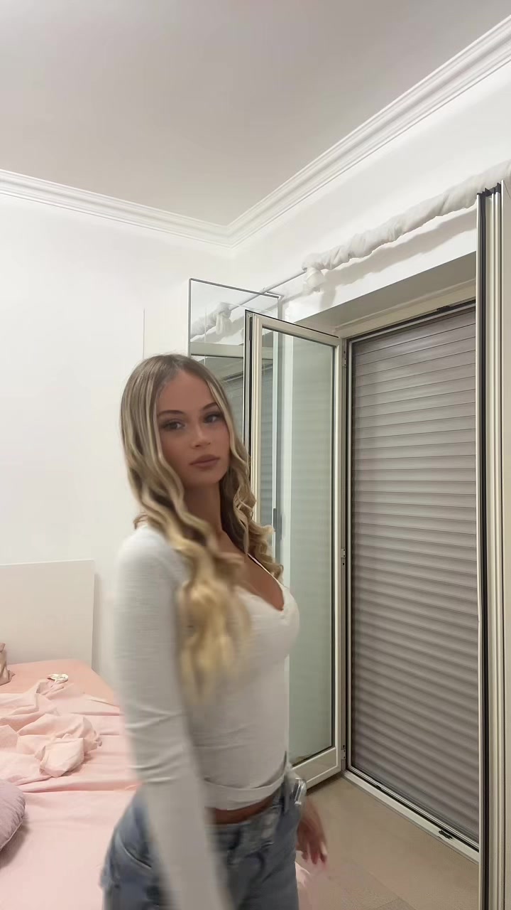 @rebeccamoret
