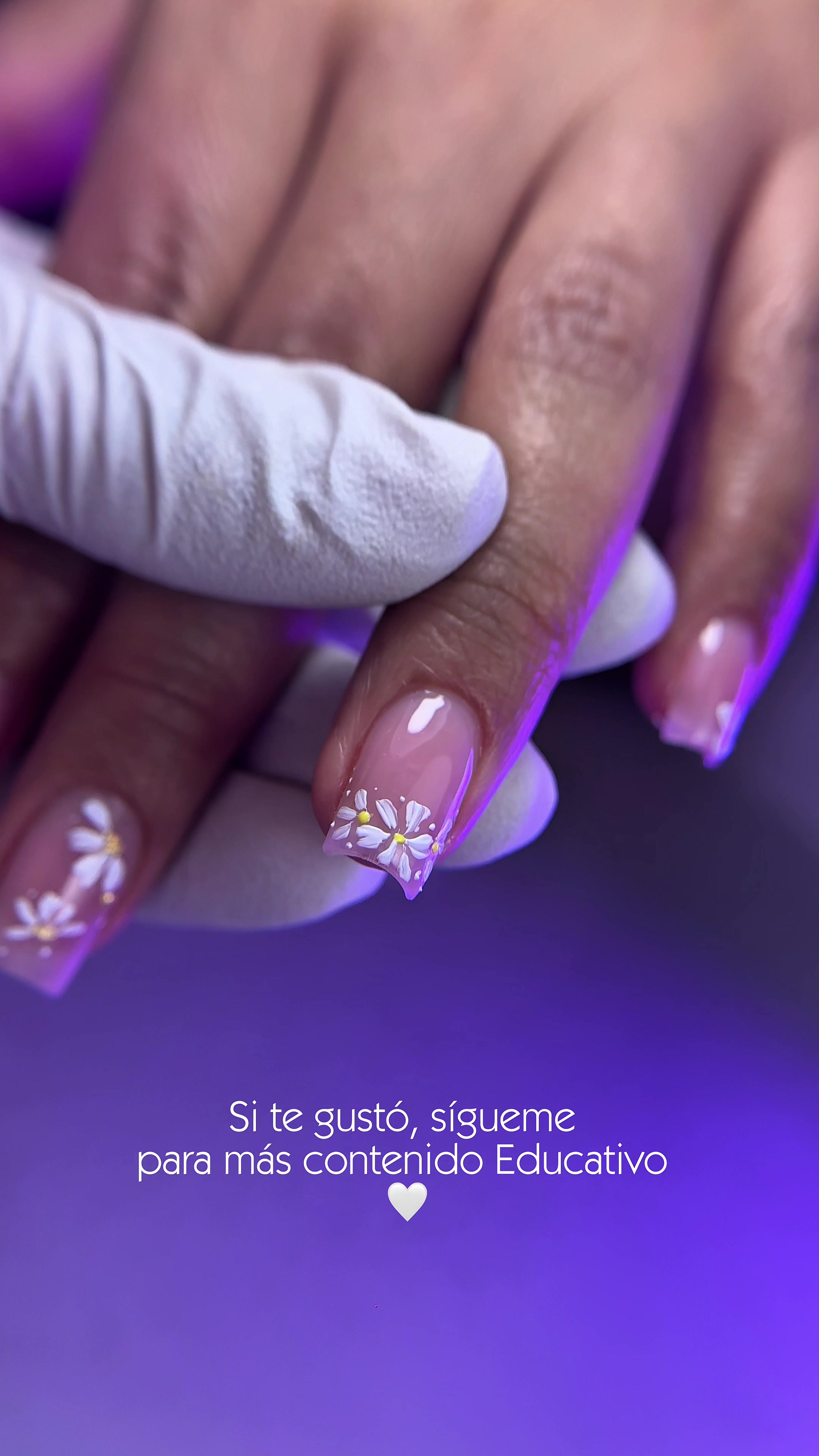 @Gabyvlznails