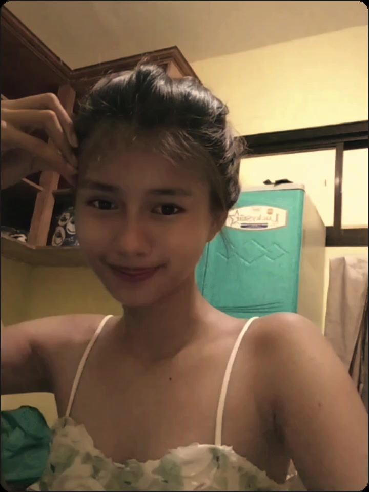 @𝐀𝐬𝐡 :p