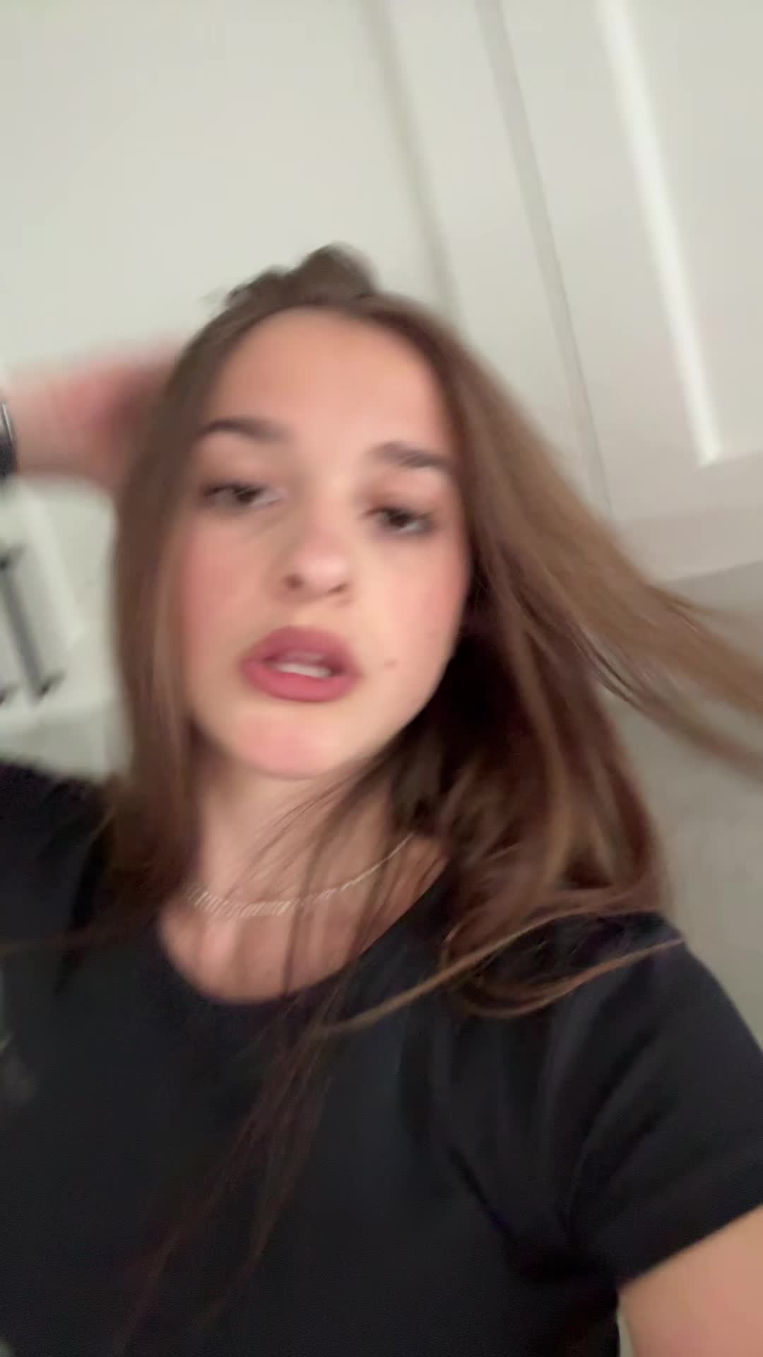 @tara.petracc
