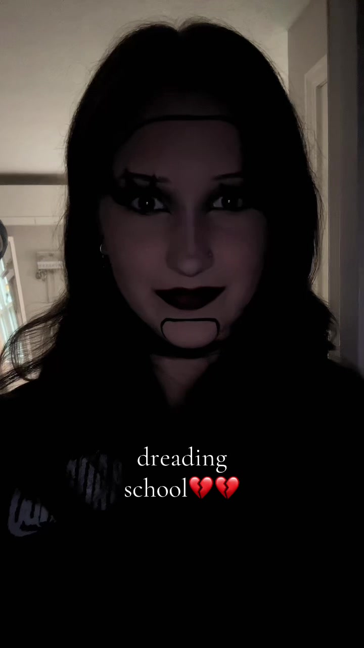 @norahdoesmakeup