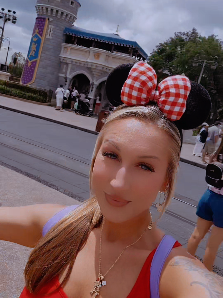 @DisneyDiva