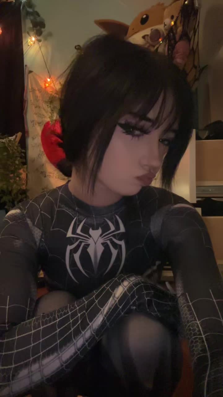 @zilla🦇🍁