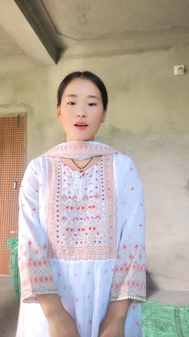 @🐼