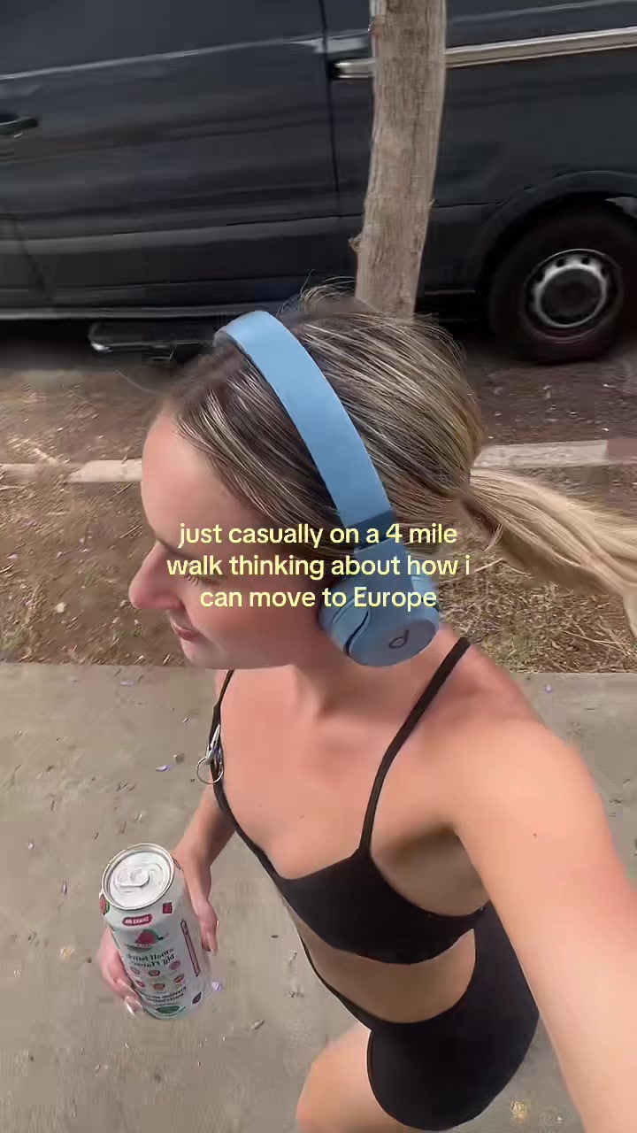 @Violet