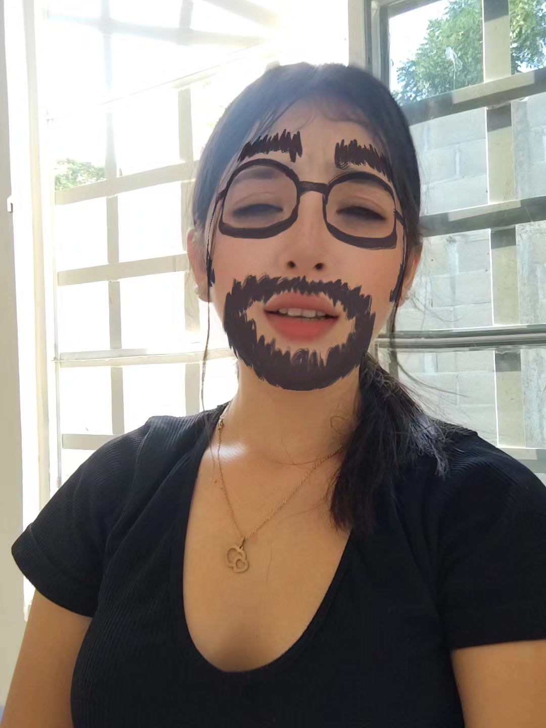 @𝒻 ℯ𝓂𝒾𝓁𝓎