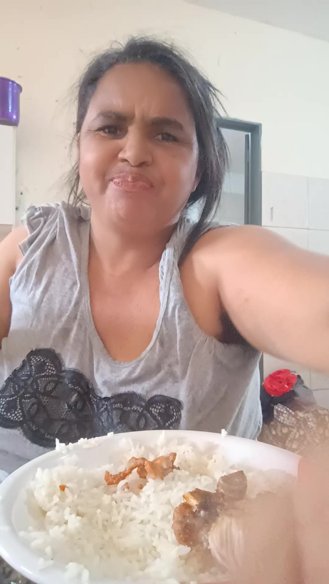 @SinesiaDias