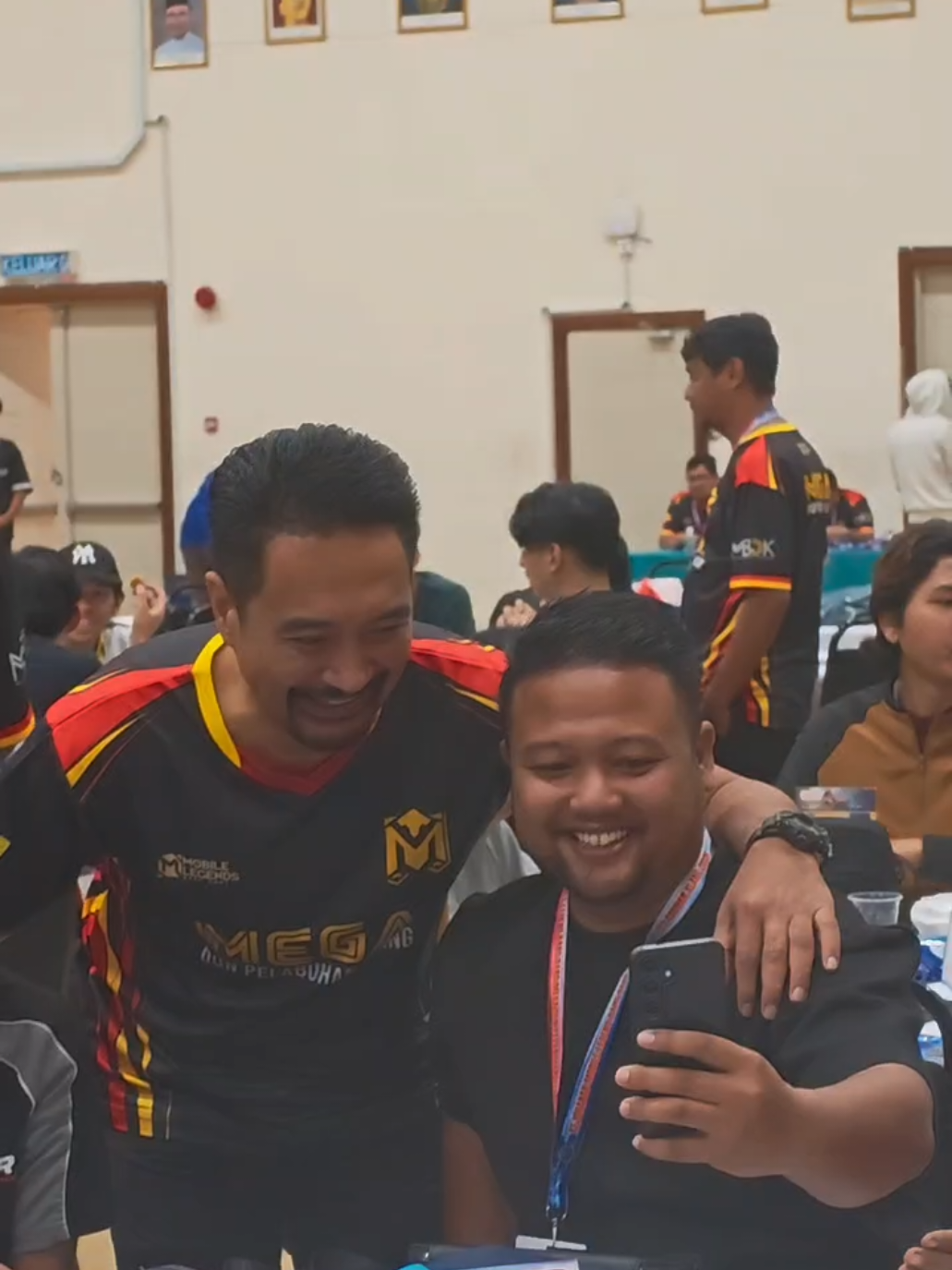@Azmizam Zaman Huri