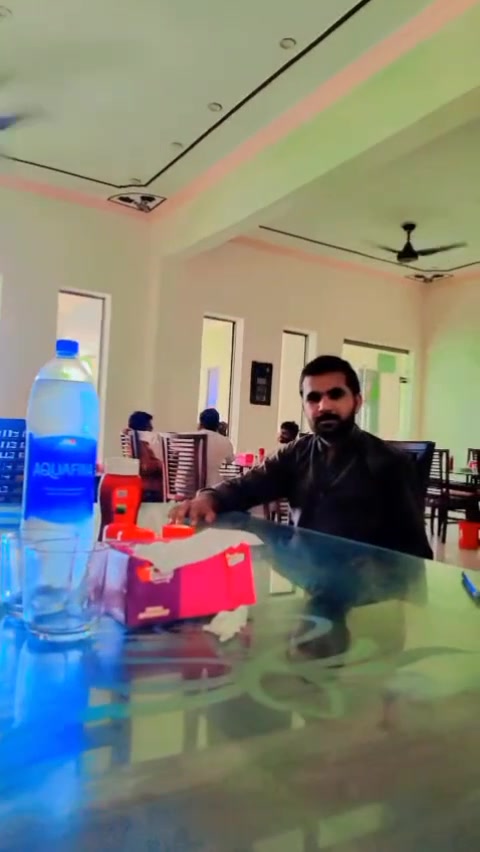 @Hafeez 💝😘🎉 Khan 😘