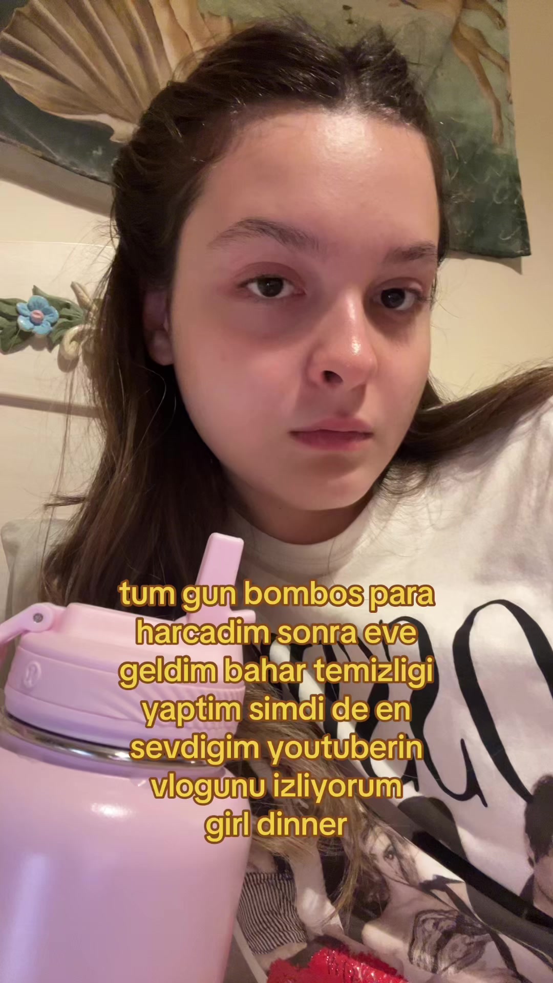 @𝒴