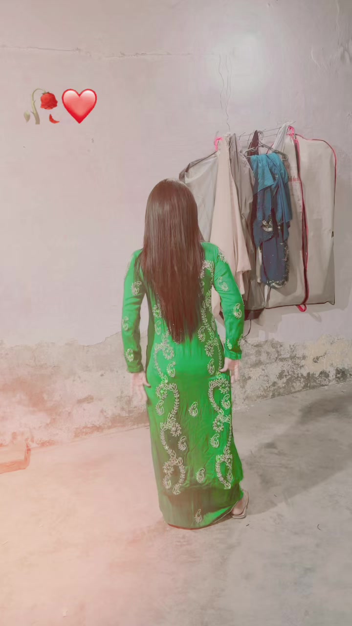 @Sania Khan Actress