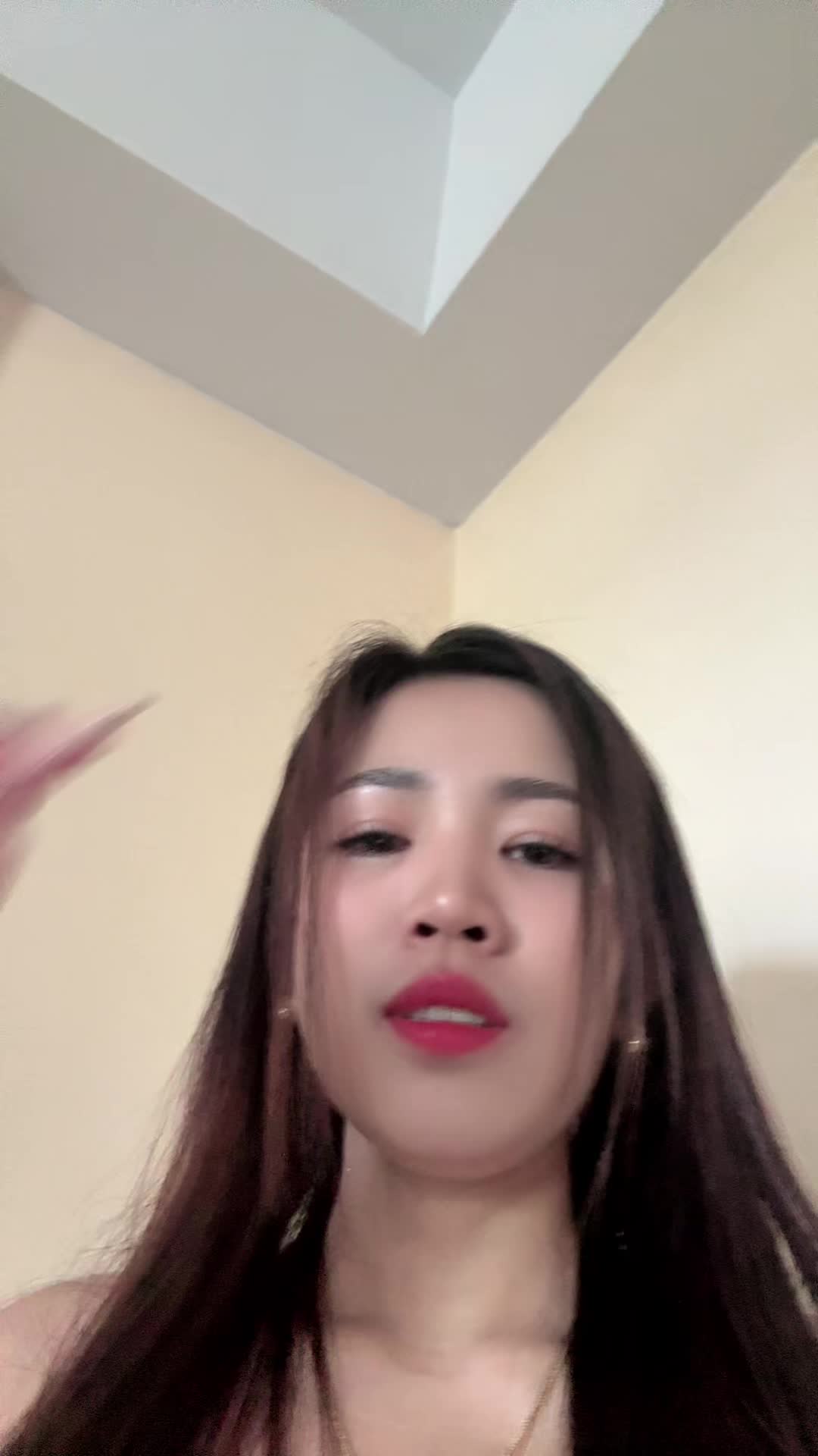 @Momai