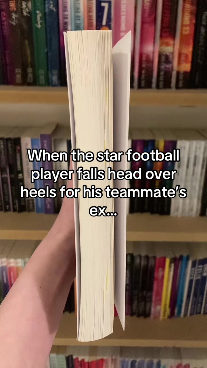 @lizziereadsbooks📚
