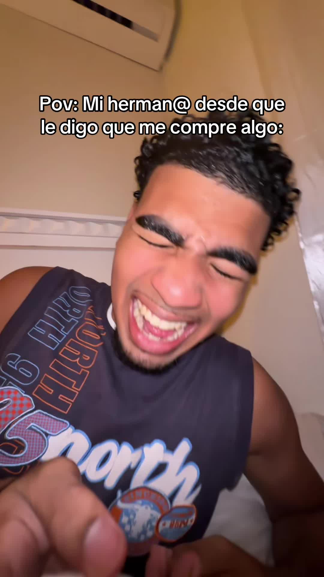 @Alexi&ntilde;o