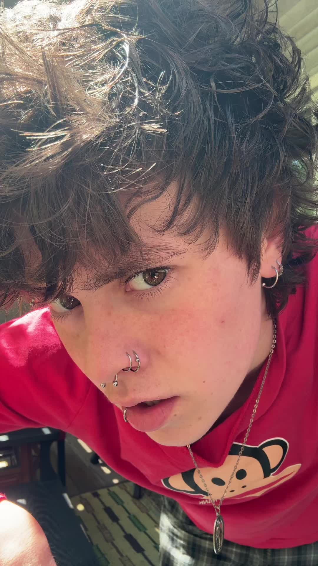@🧸