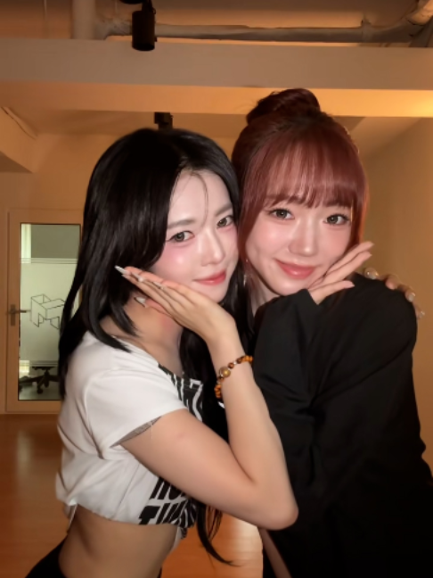 @tripleS