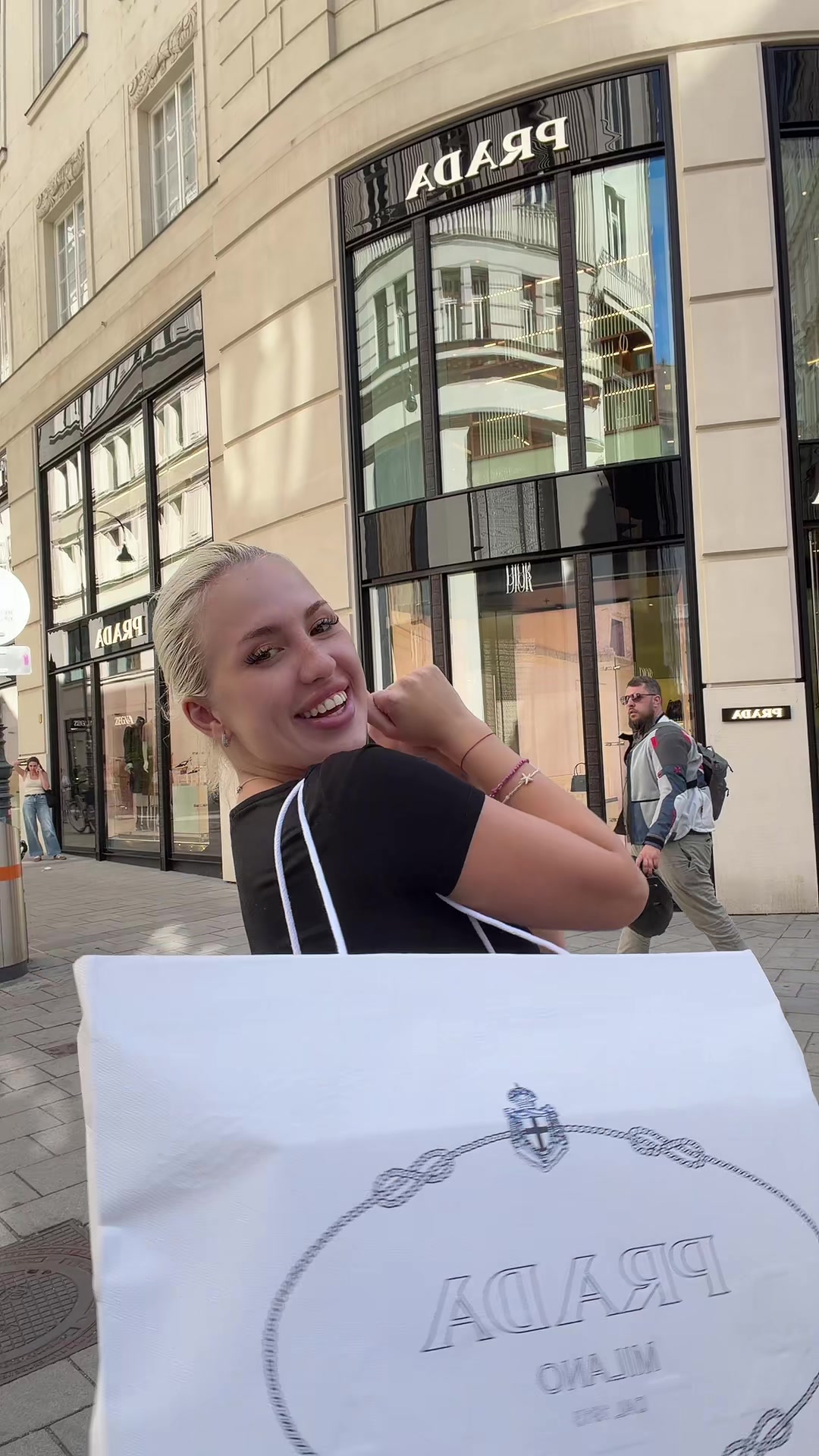 @Sara Dodevska
