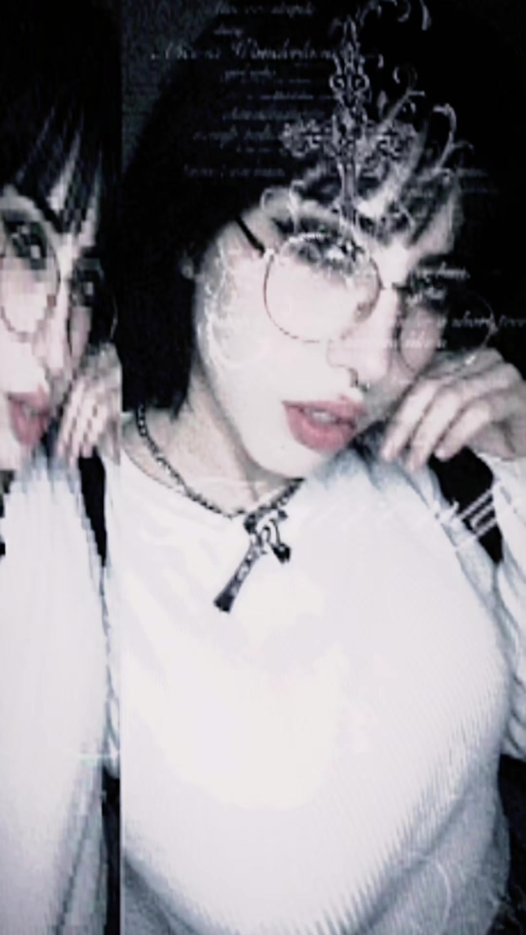 @Valenaery