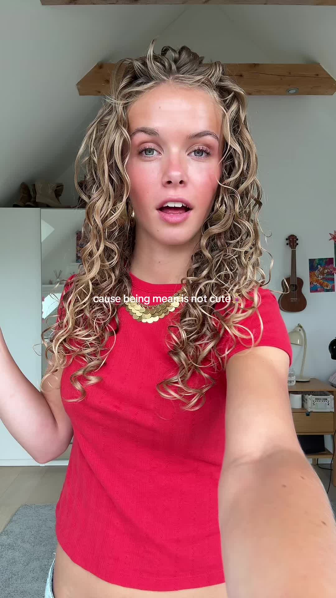 @Laura🫰