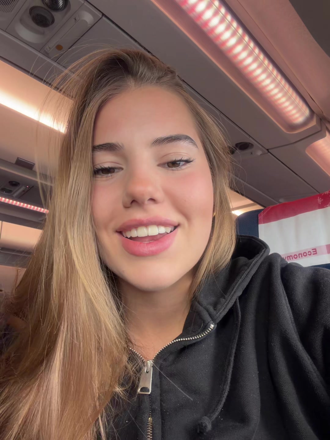@valeriakaer
