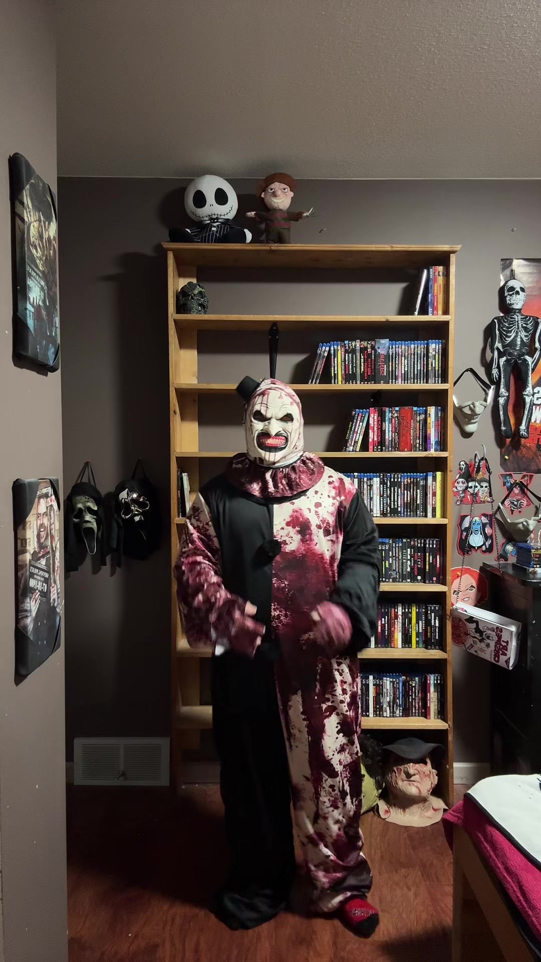 @HorrorLover