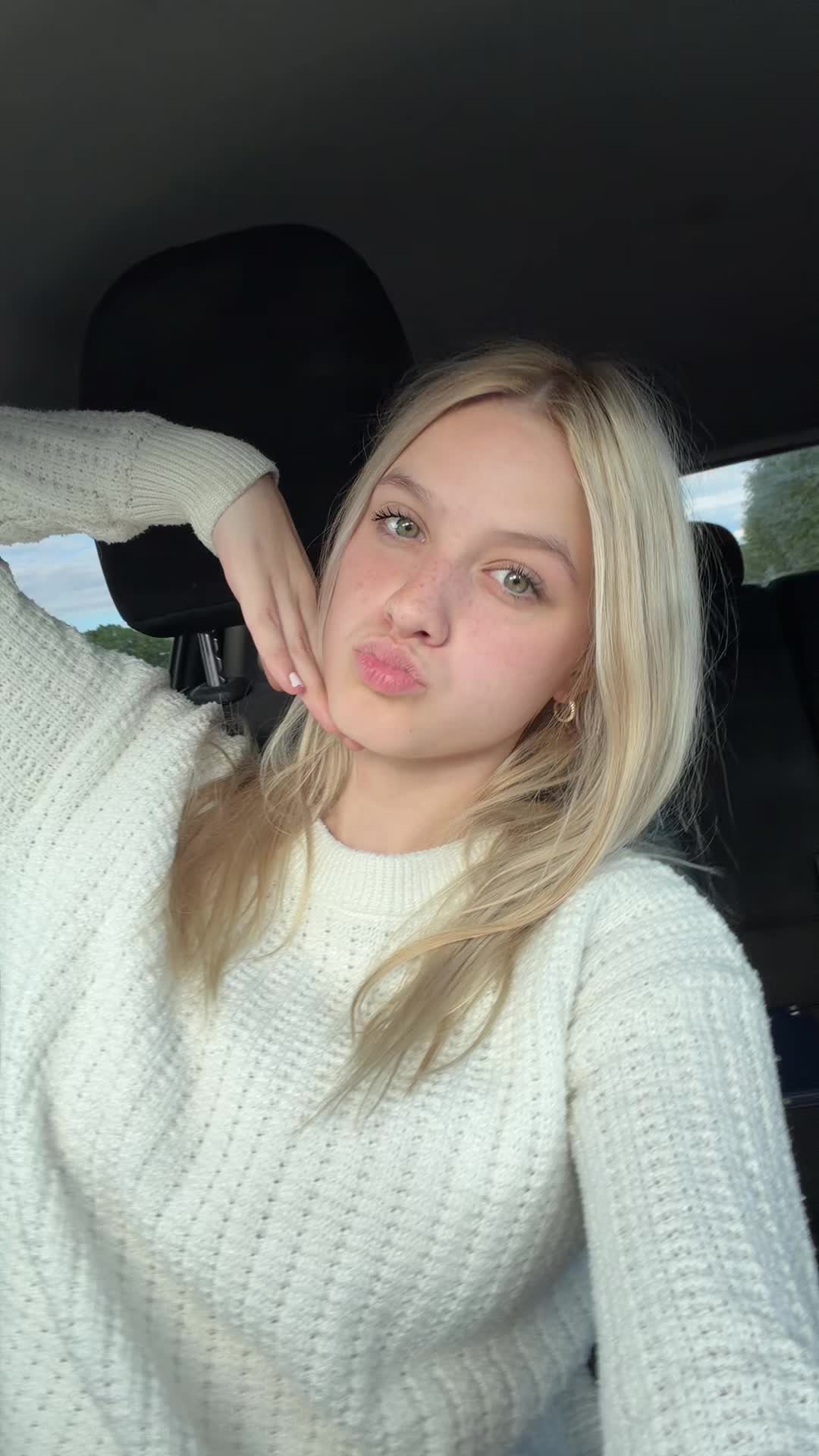 @harlaylay