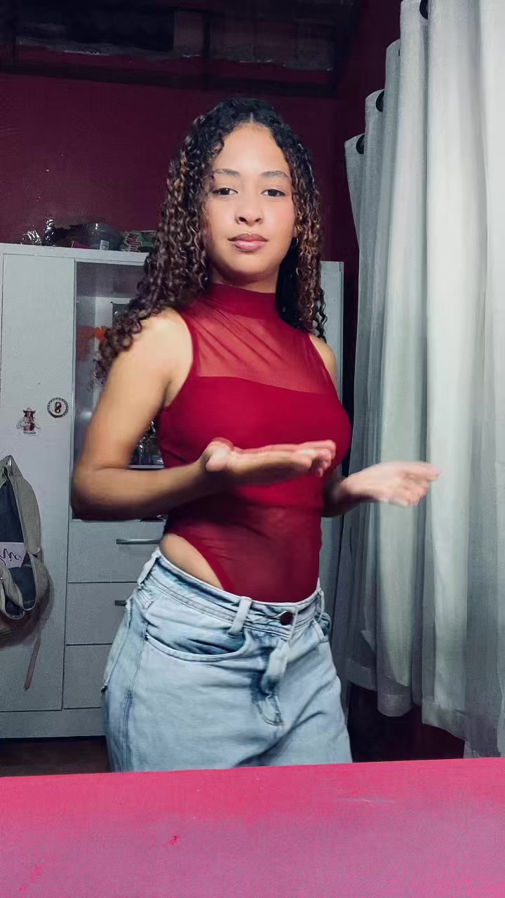 @yasneiff