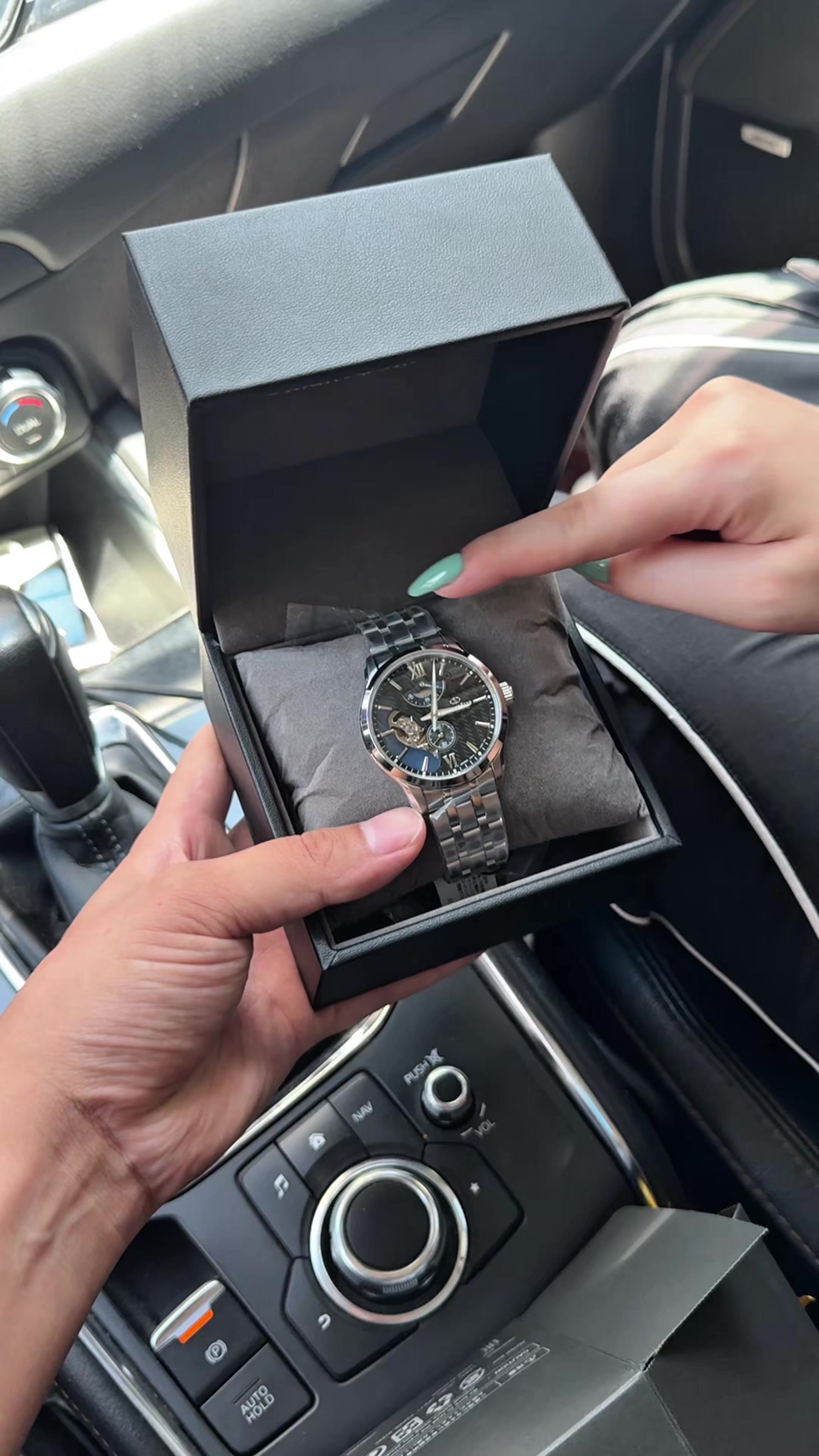 @Hoang Duy Watch