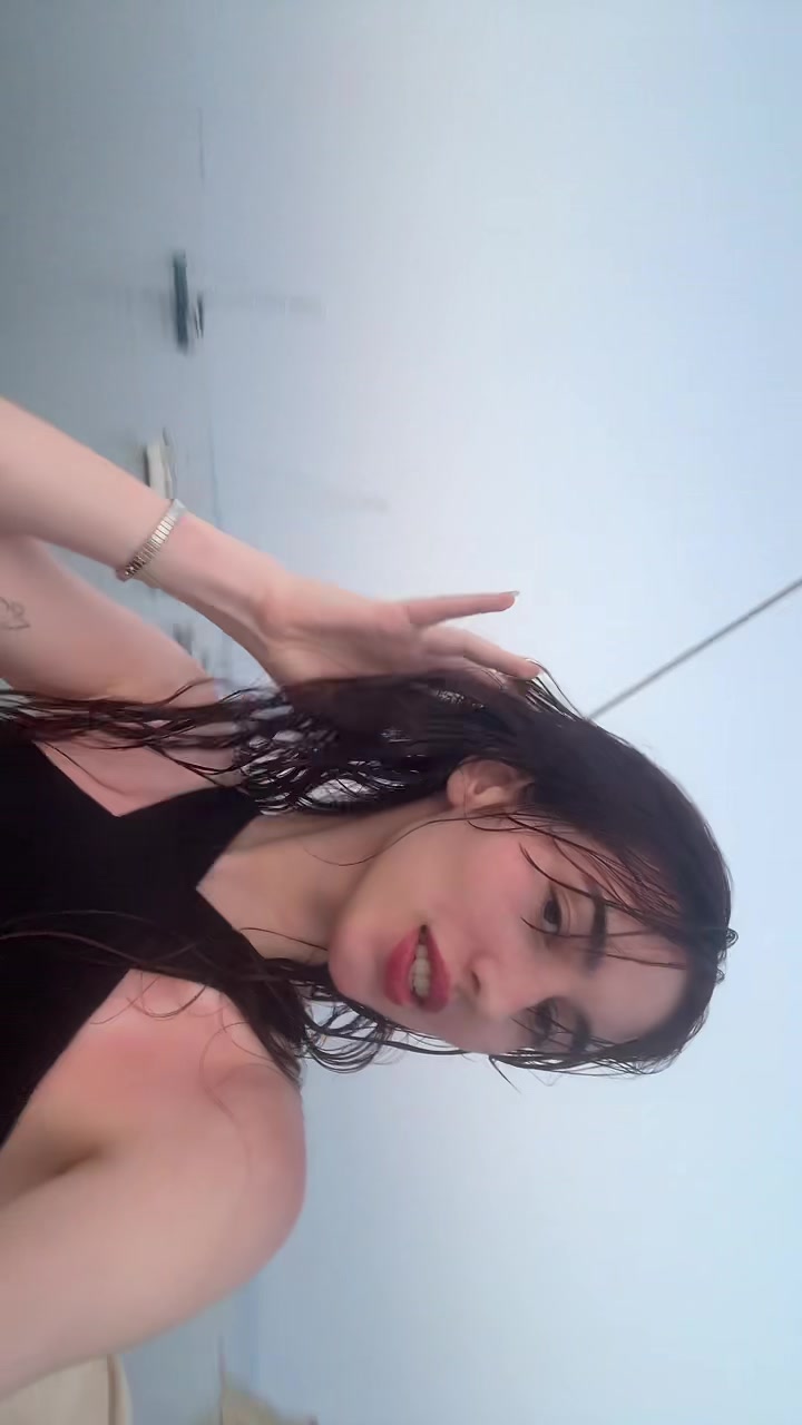 @elena