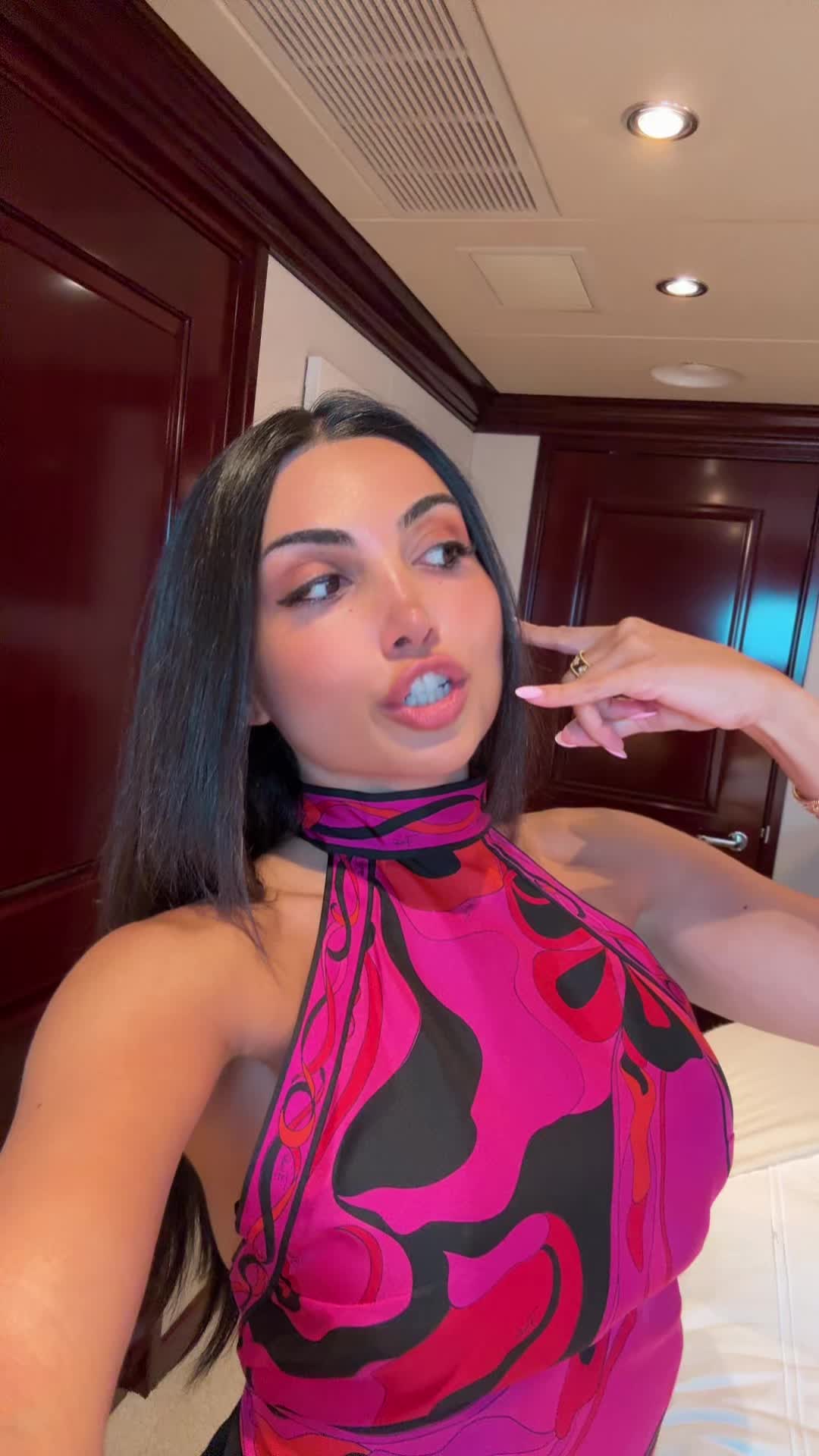 @Nikkiiiilovve