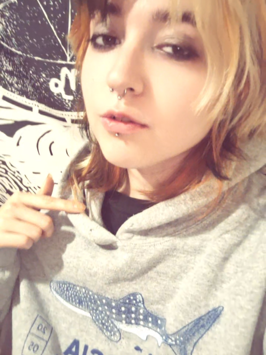 @ash✮♱