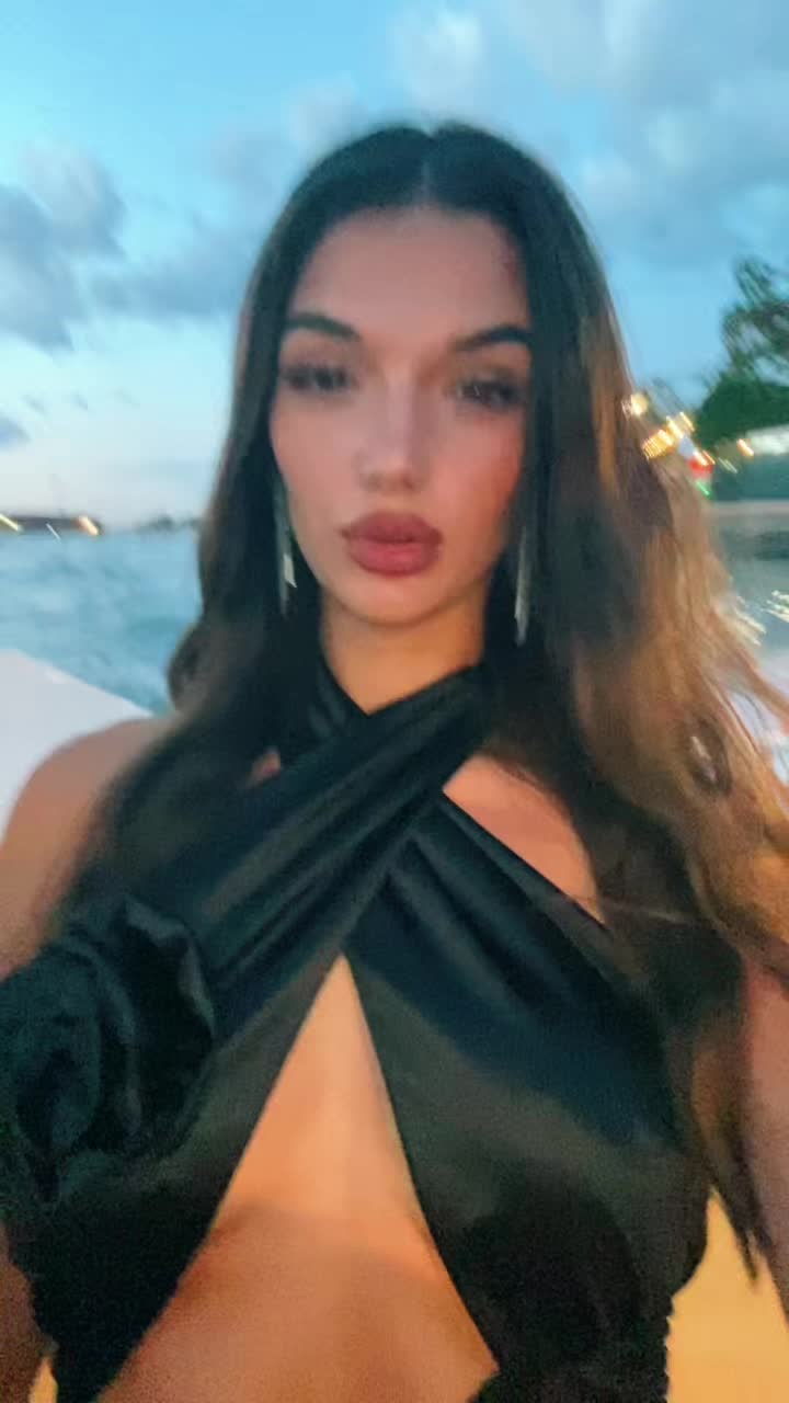 @Auro👸🏻
