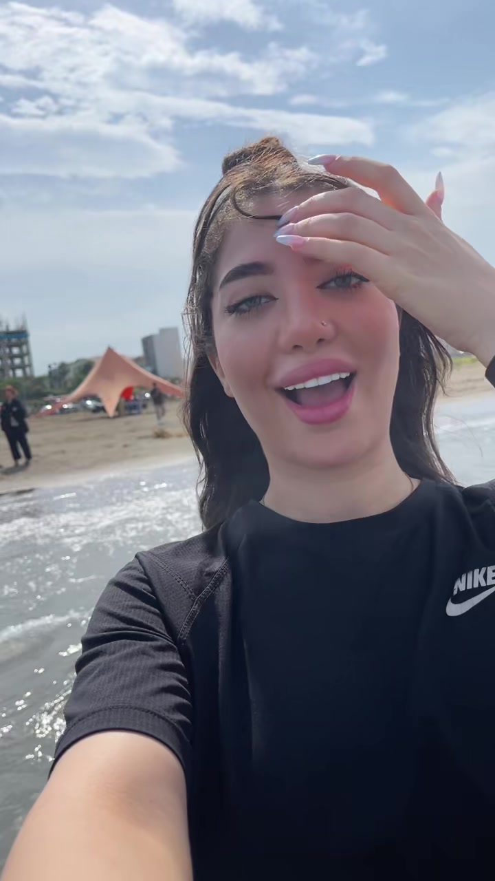 @donyaabbasi2003