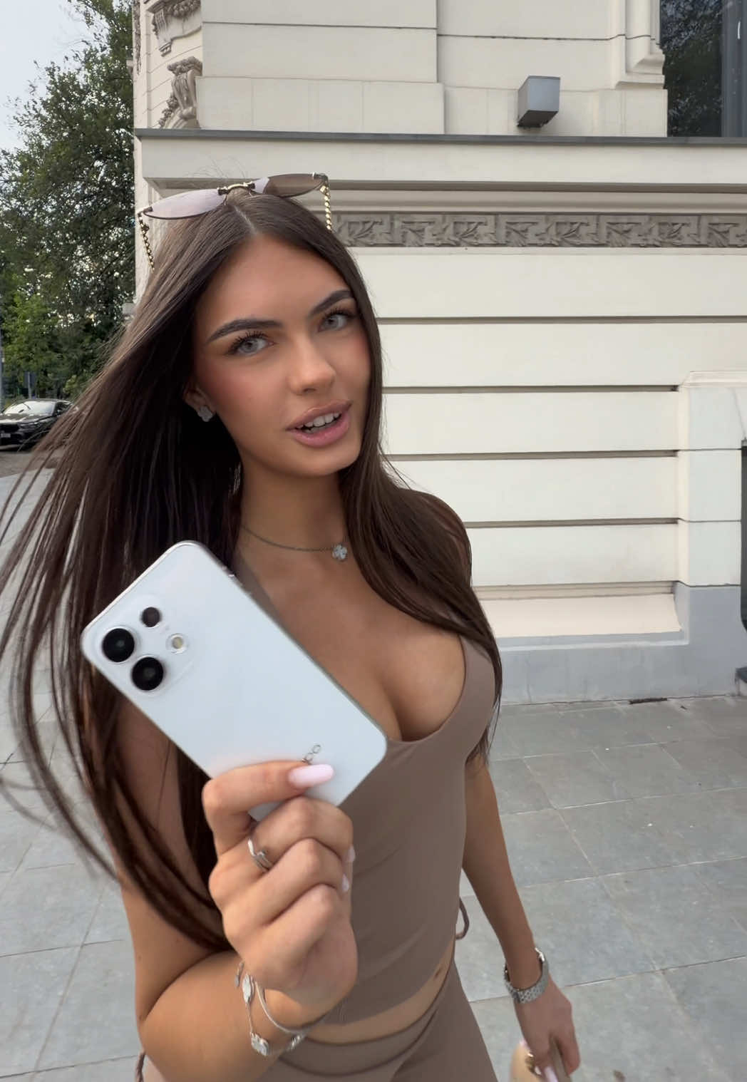 @ariadna