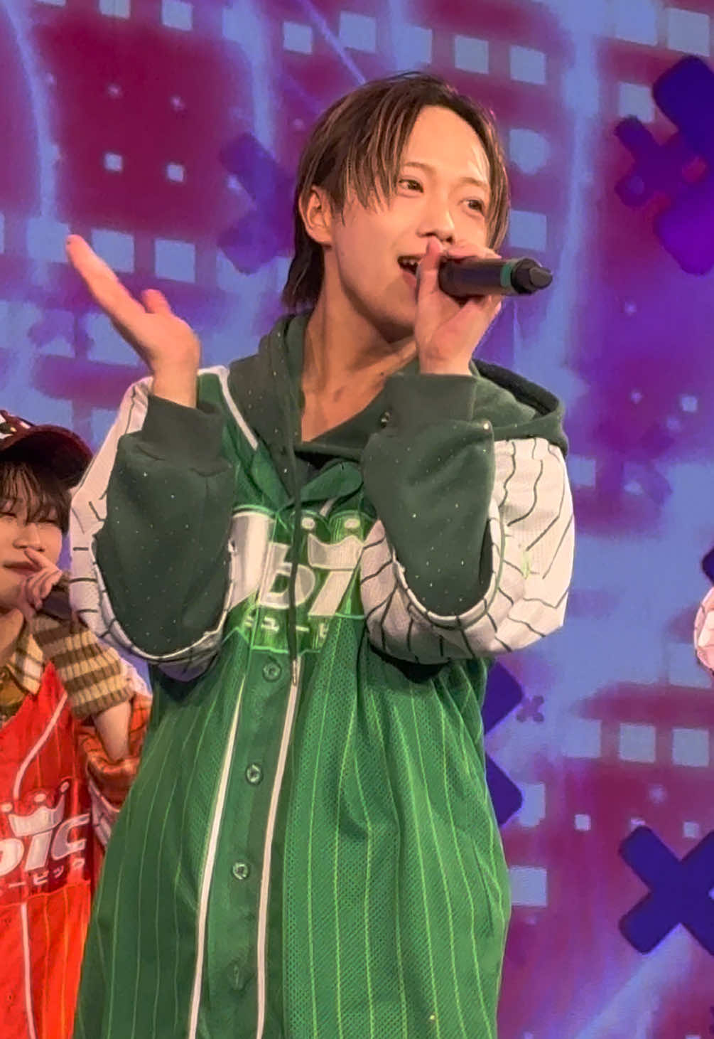 @なぎ
