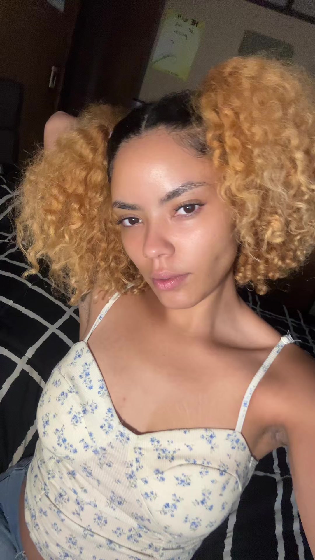 @spontaneousgal01
