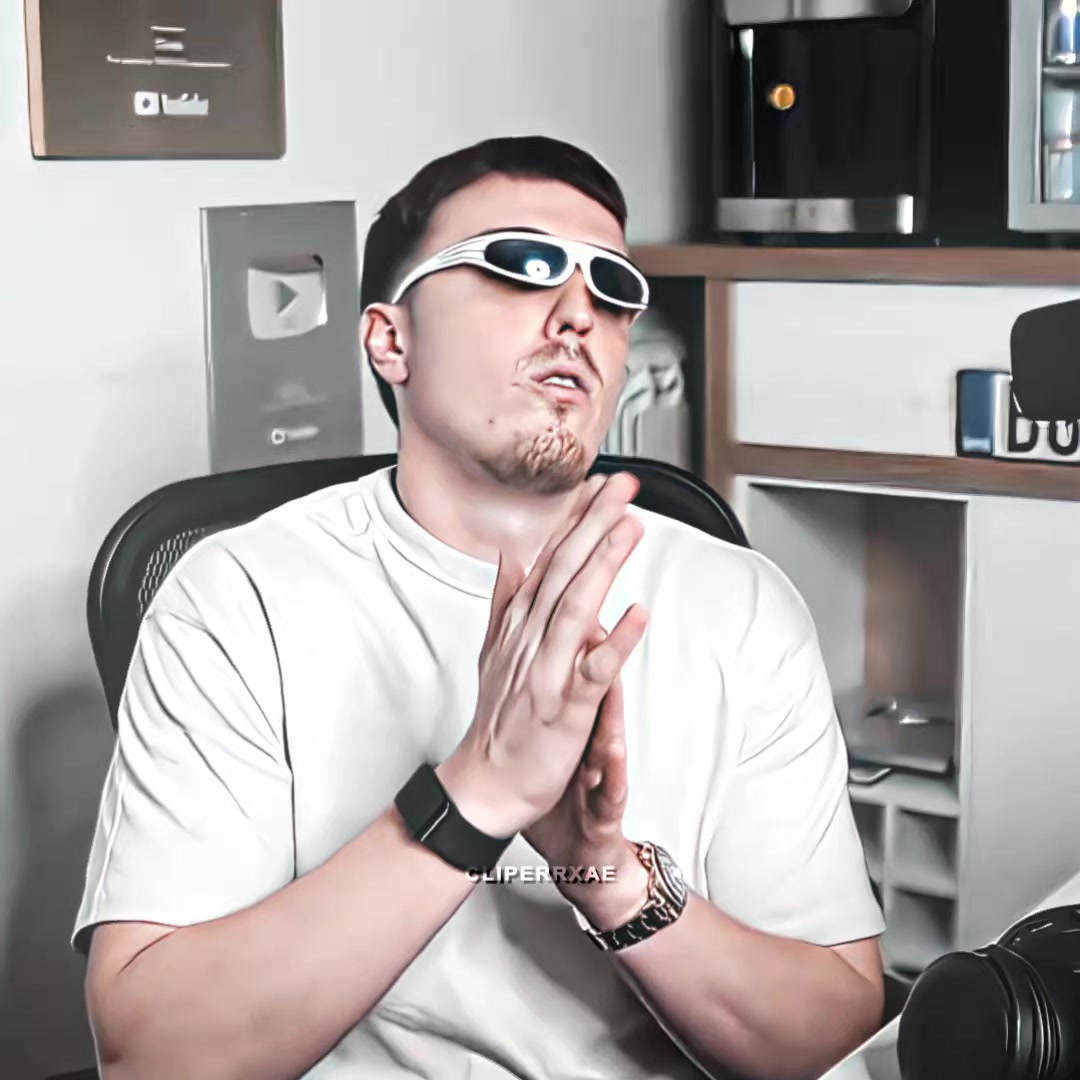 @𝘾𝙡𝙞𝙥𝙚𝙧𝙓
